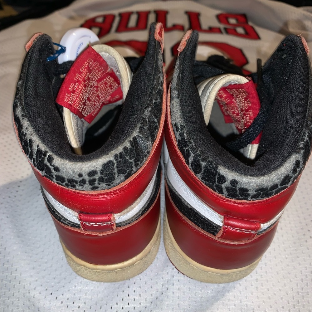 Jordan 1 Chicago 1994 - Picture 3 of 10